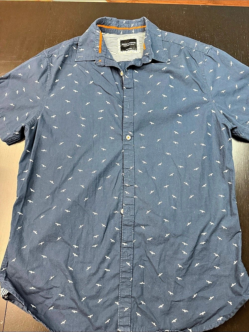 Denim & Flower Button Down Shirt in Blue & White Size Medium Like New